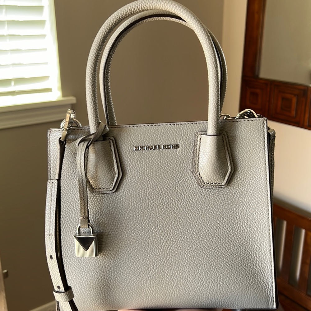 Michael Kors Mercer small messenger bag